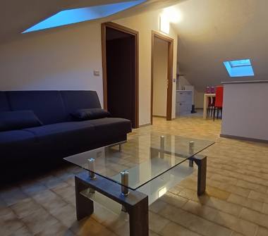 Mansarda in vendita a Mango (Cuneo), Via Sant'Ambrogio 6