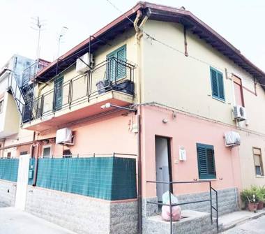 Bilocale in vendita a Messina, Frazione Centro città, Via Apuania 1