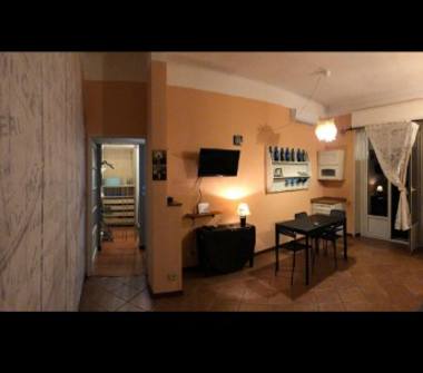 Affitto Appartamento Vacanze a Milano, Zona Firenze, Via Melchiorre Delfico 16