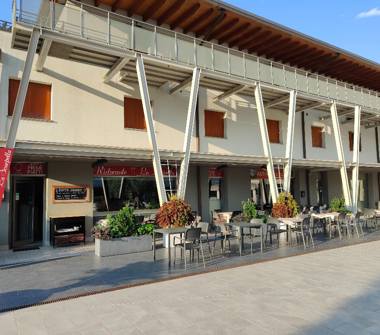 Ristorante in vendita a Nago-Torbole (Trento)