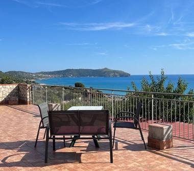 Affitto Casa Vacanze a Pisciotta, Frazione Caprioli, Via degli Ulivi 101