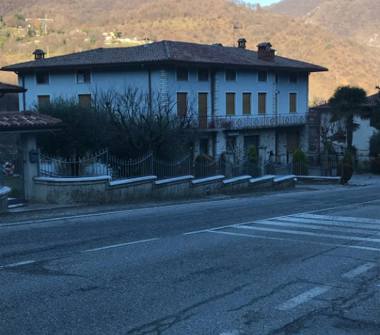 Casa indipendente in vendita a Vallio Terme, Frazione Porle