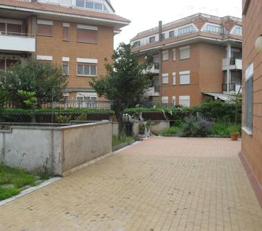 Quadrilocale in vendita a Ardea (Roma)