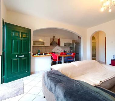 Casa indipendente in vendita a Sanremo (Imperia), Strada A. San Pietro 224