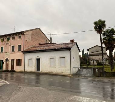 Porzione di casa in vendita a Cappella Maggiore (Treviso), Via Roma 63-65