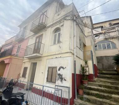 Casa indipendente in vendita a Pizzo (Vibo Valentia), Via Dedalo 16