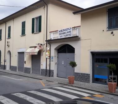 Palazzo/Stabile in vendita a Santo Stefano di Magra (La Spezia), Via Arzelà 22