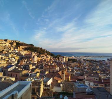 Casa indipendente in vendita a Termini Imerese (Palermo), Via Scatozzo 7