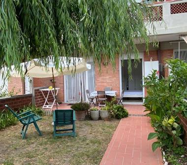 Trilocale in affitto a Carrara, Frazione Marina Di Carrara, Via Comano 41