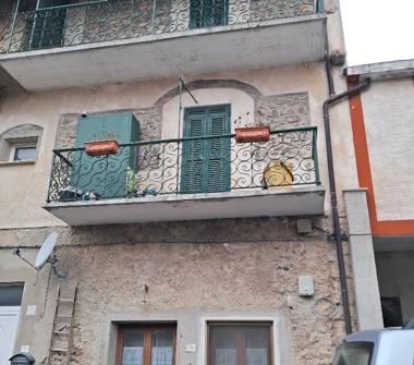 Casa indipendente in vendita a Bardineto (Savona), Via A. Mattiauda 11