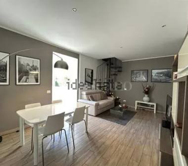 Palazzo/Stabile in vendita a Roma, Zona Acilia