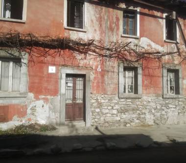 Porzione di casa in vendita a Ghiffa, Frazione Susello