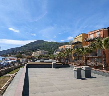 Affitto Appartamento Vacanze a Albenga (Savona), via michelangelo 13