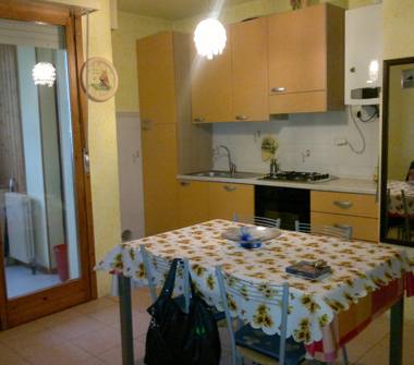 Bilocale in vendita a Parma, Zona Paradigna, Piazza Mozzoni 15