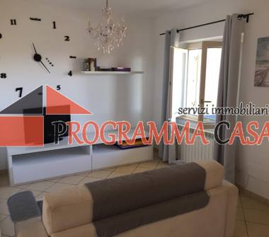 Quadrilocale in vendita a Pomezia, Frazione Torvaianica, Via Casablanca 61