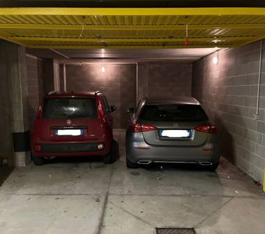 Box/Garage/Posto auto in affitto a Milano, Zona Giambellino