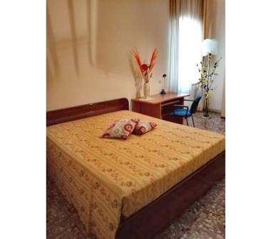 Affitto Stanza Singola a Aversa (Caserta), Piazza Gian Lorenzo Bernini 50