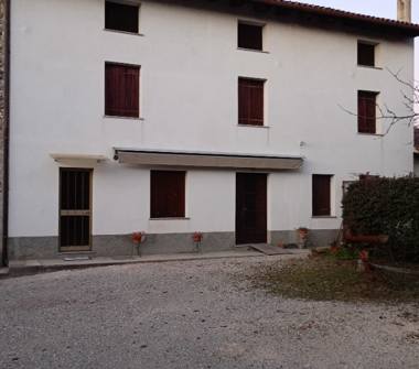 Rustico/Casale in vendita a Martignacco (Udine), Via Neveano 3