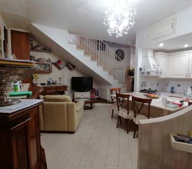 Affitto Appartamento Vacanze a Lauria, Frazione Lauria Inferiore, Via Manzipoli 6