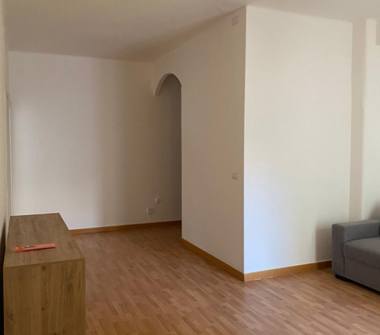 Trilocale in affitto a Bitonto (Bari), Piazza Luigi Della Noce 10