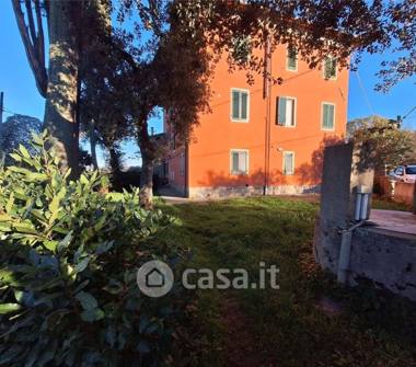 Quadrilocale in vendita a Uzzano (Pistoia), Via Lenzi 3