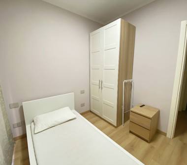 Affitto Stanza Singola a Milano, Zona San Siro, Via Giovanni Fantoni 8