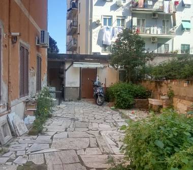 Casa indipendente in vendita a Roma, Zona Romanina, Via dei Noci 84