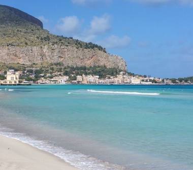 Affitto Casa Vacanze a Palermo, Zona Mondello, Via Castelforte 27