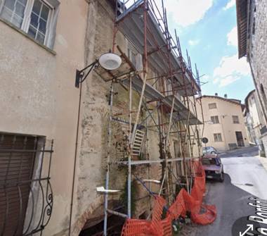 Casa indipendente in vendita a Gualdo Tadino (Perugia), Via Bonfigli 45
