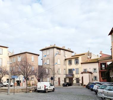 Trilocale in vendita a Vetralla (Viterbo), Piazza della Rocca 10