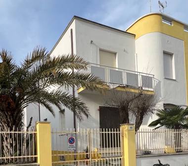 Affitto Appartamento Vacanze a Senigallia (Ancona), Via Rieti 86