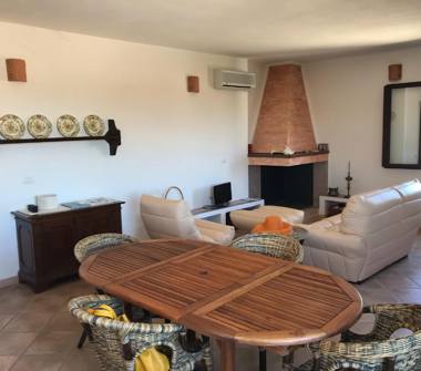 Trilocale in vendita a Torpè (Nuoro), Via Raffaello 1