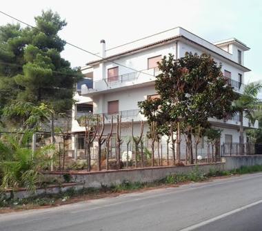 Casa indipendente in vendita a Furnari, Frazione Tonnarella