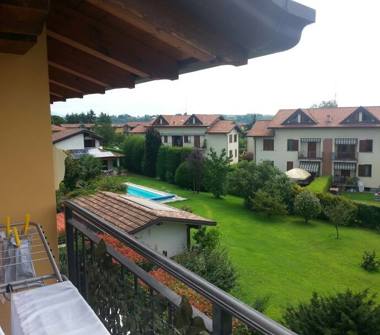 Bilocale in vendita a Lozza (Varese), Via Pravallo 13