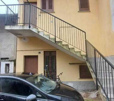 Bilocale in vendita a Buscate (Milano), Via Roma 4