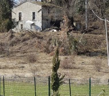 Rustico/Casale in vendita a Abbateggio (Pescara)
