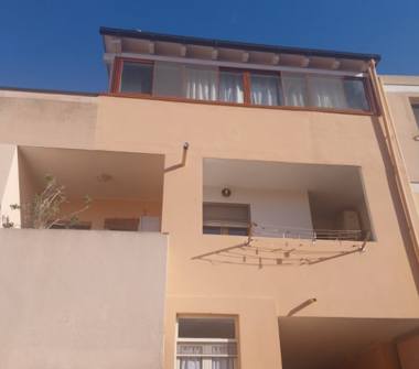 Trilocale in vendita a Cagliari (Cagliari), Via Lorenzo Il Magnifico 17