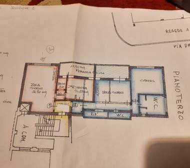 Appartamento in vendita a Pistoia (Pistoia)