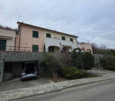 Bilocale in vendita a Testico (Savona), Località Pezzuolo .