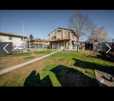 Casa indipendente in vendita a San Pietro in Casale, Frazione Tombe, Via G. Setti 1980