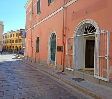 Negozio in vendita a Porto Torres (Sassari), via giordano bruno 3