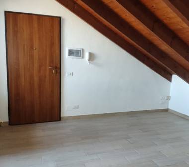 Mansarda in vendita a Vigevano (Pavia), Via Piave 17