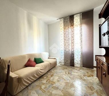 Bilocale in affitto a Milano, Zona Lorenteggio, Via Privata delle Primule 4