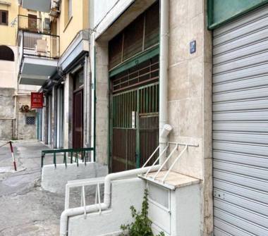 Box/Garage/Posto auto in vendita a Palermo, Zona Corso dei Mille, Via Ernesto Paci 21