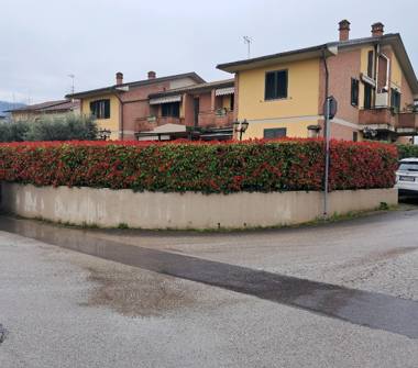 Quadrilocale in vendita a Quarrata, Frazione Campiglio, Via Arcobaleno 13