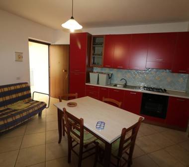 Trilocale in vendita a Cutro (Crotone), Via delle Violette 42