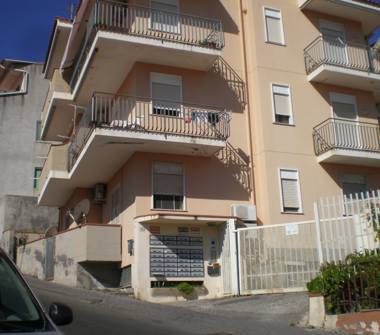 Bilocale in affitto a Giardini-Naxos (Messina), Via Pancrazio De Pasquale 3