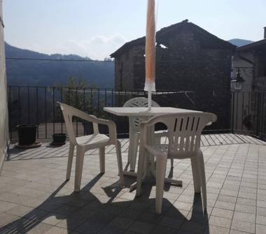 Affitto Appartamento Vacanze a Esino Lario (Lecco)