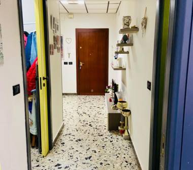 Trilocale in vendita a Palermo, Zona Cantieri