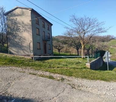 Rustico/Casale in vendita a Morfasso (Piacenza), Via Sottostrada 2